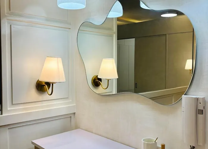Apartment Luxurious In Bel Air Makati - Air Residences *